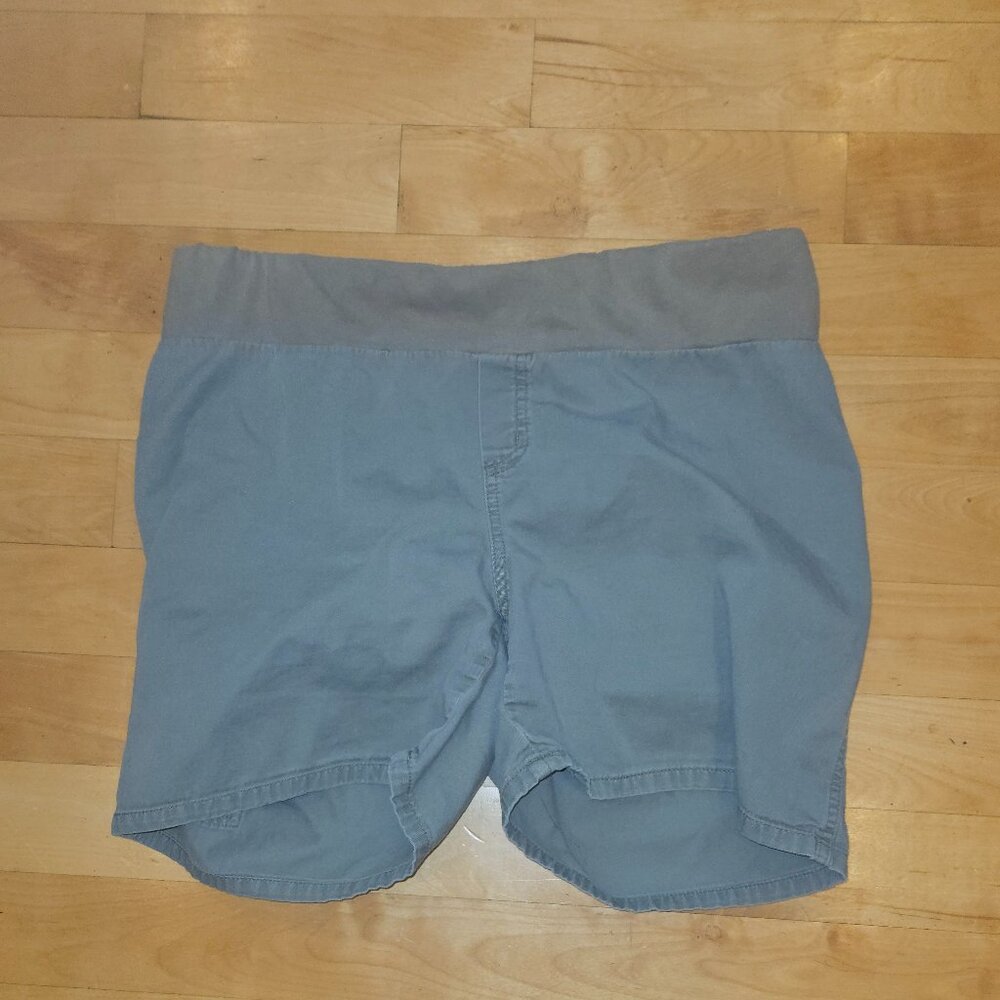 Baby and Me Maternity Shorts - Large Adult